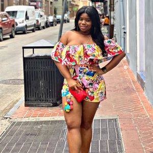 Multicolor off the shoulder ruffle romper, side zipper